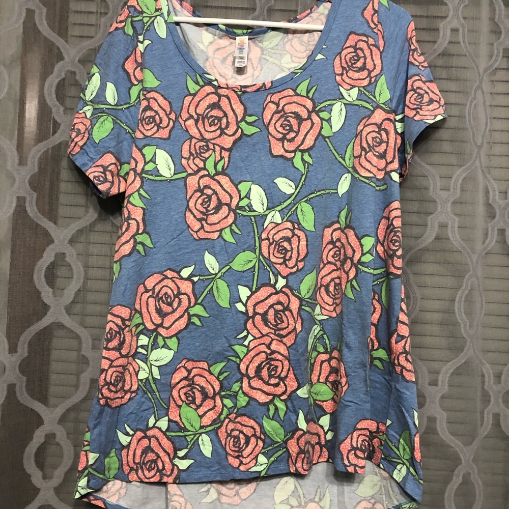 LuLaRoe Classic T